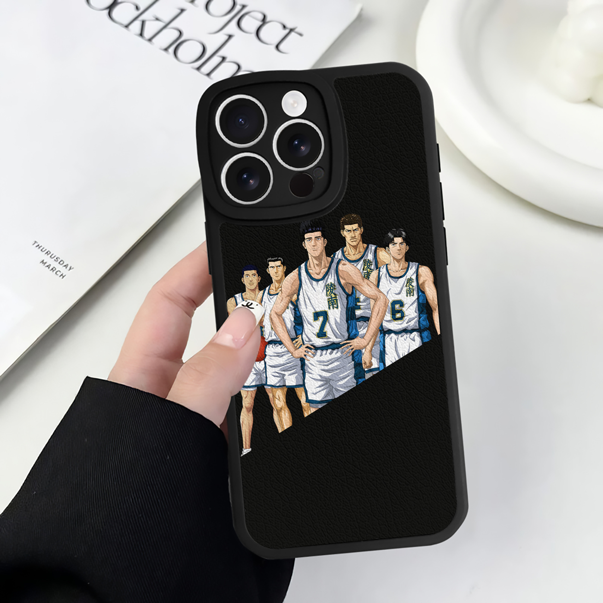 （画像用） SLAM DUNK／スラムダンク 【iPhone 16シリーズ対応】シリコンスマホケース（レザー調） 材質：シリコン